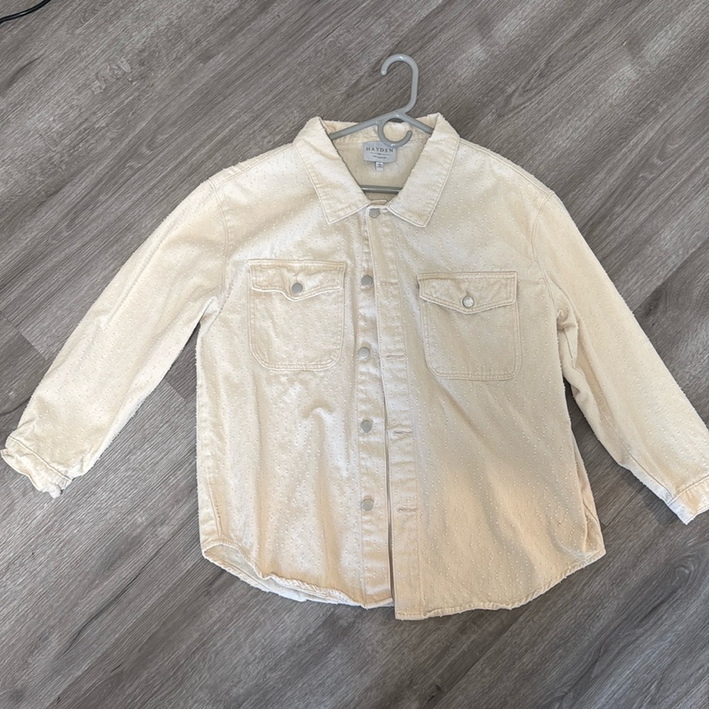 Jean Jacket style in off white